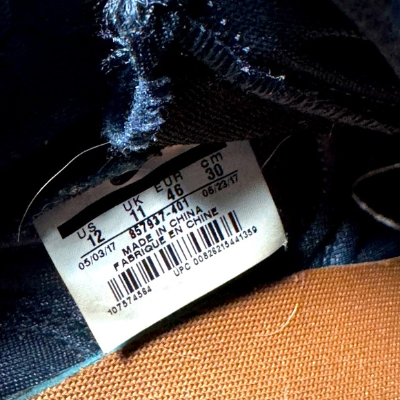 Men’s Nike US 12 sneaker boots - Picture 6 of 7